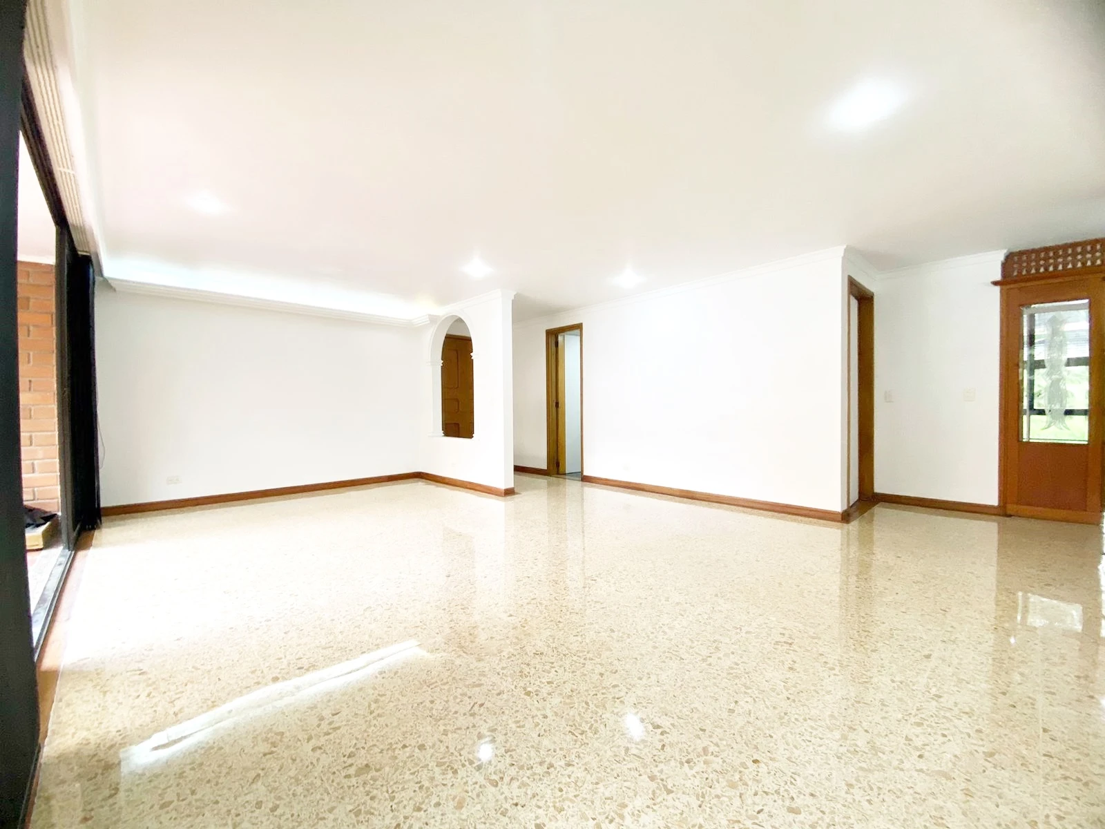 ARRIENDO APARTAMENTO EN EL POBLADO