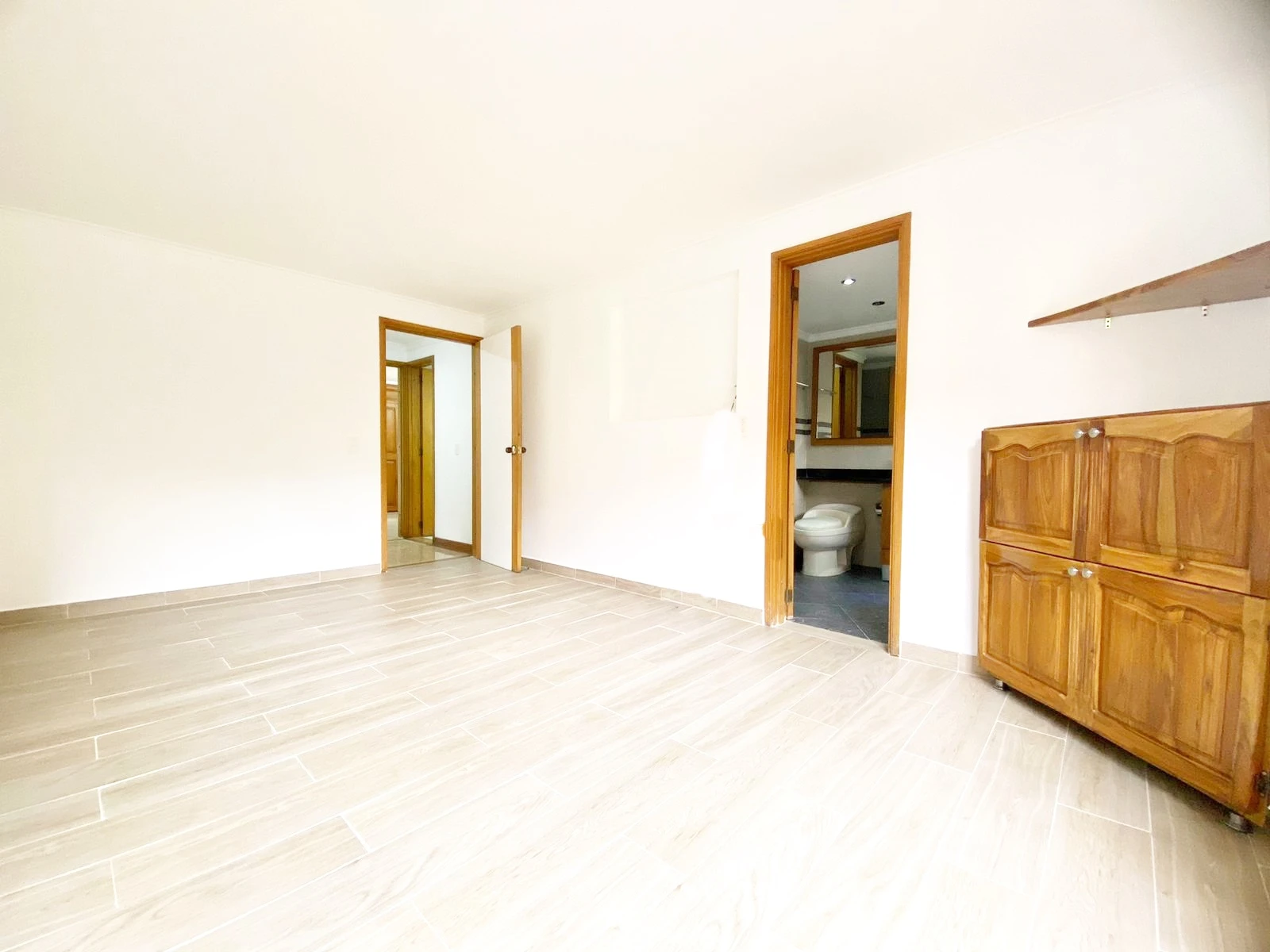 ARRIENDO APARTAMENTO EN EL POBLADO