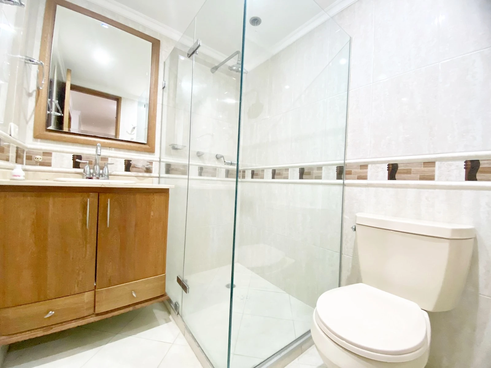 ARRIENDO APARTAMENTO EN EL POBLADO