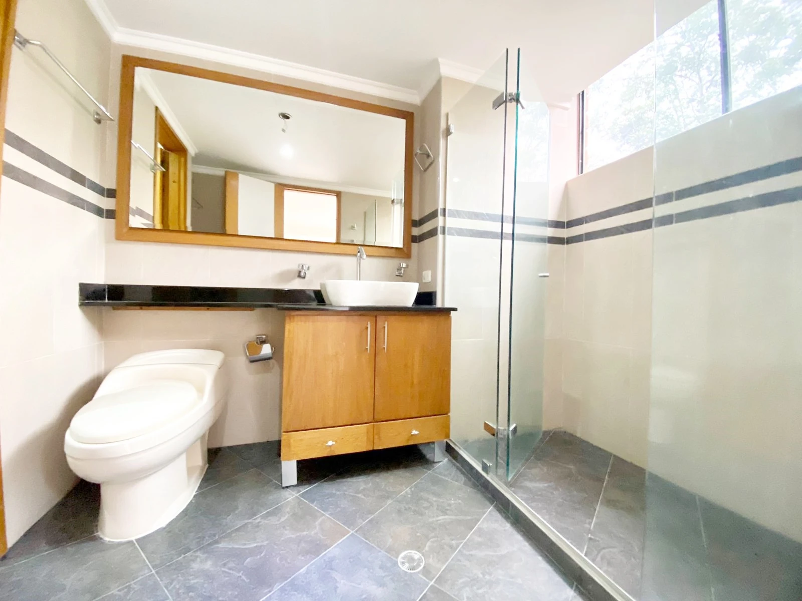 ARRIENDO APARTAMENTO EN EL POBLADO