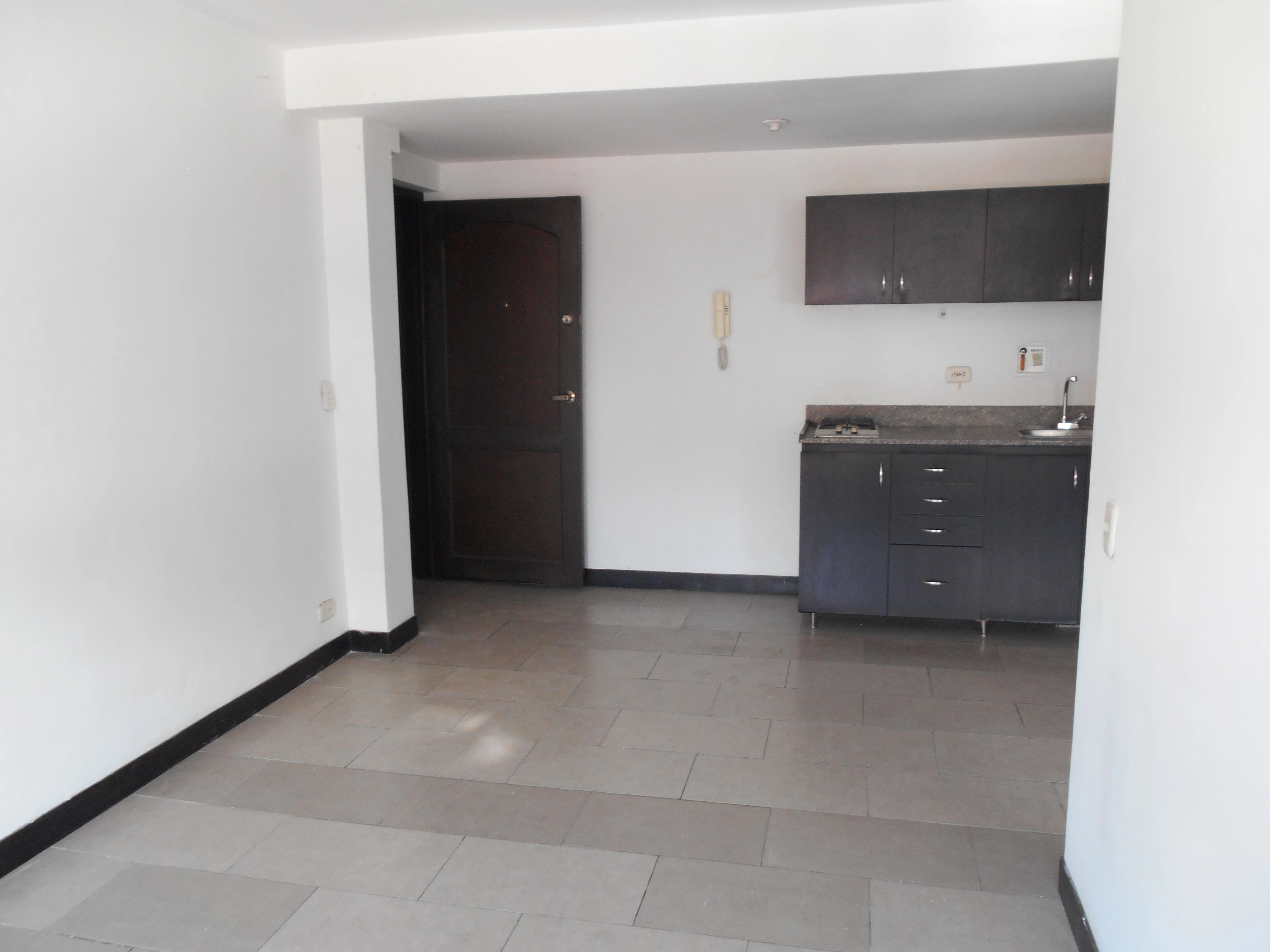 Aparta estudio en Arriendo sector mayorista itagui