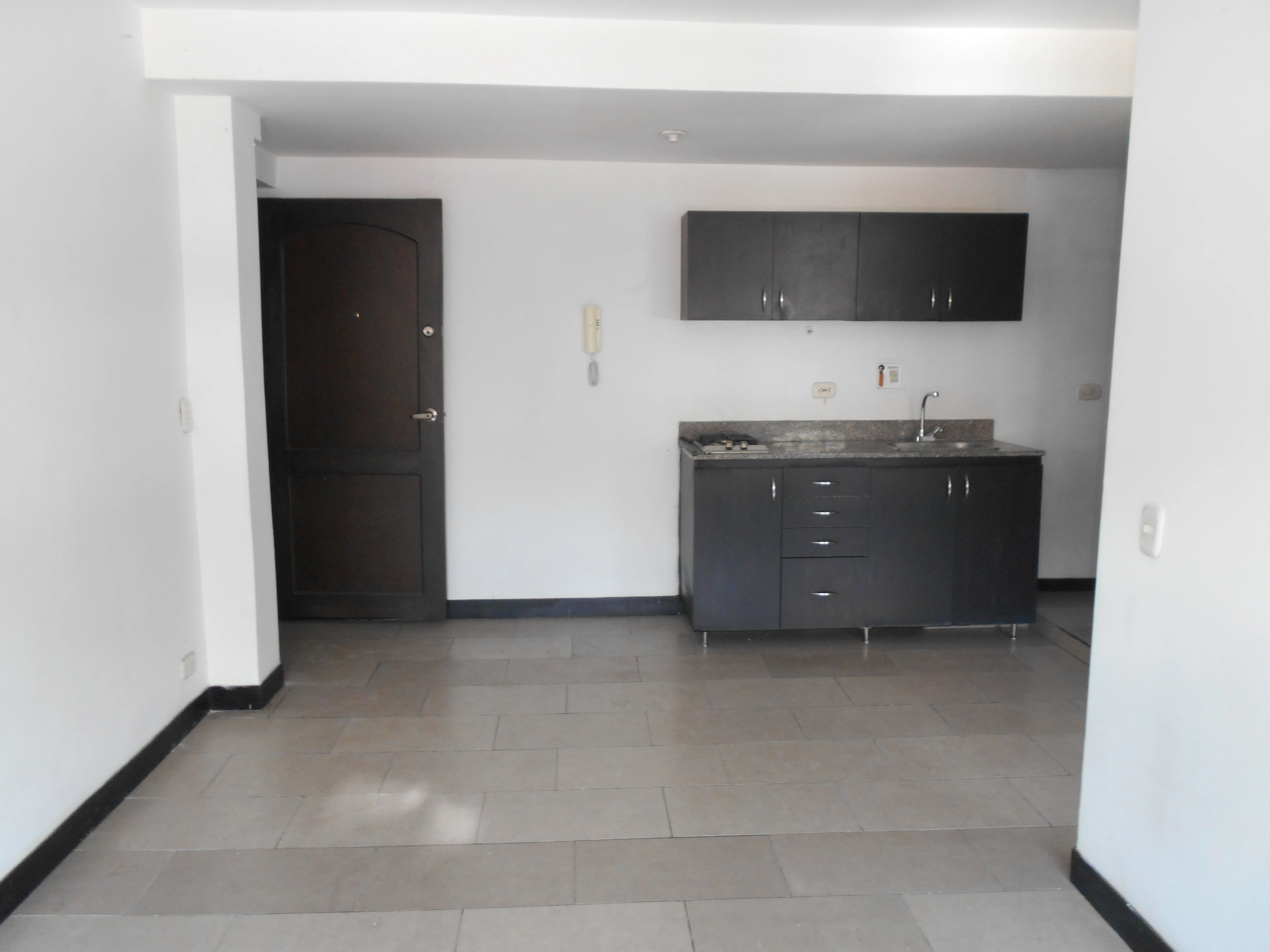 Aparta estudio en Arriendo sector mayorista itagui