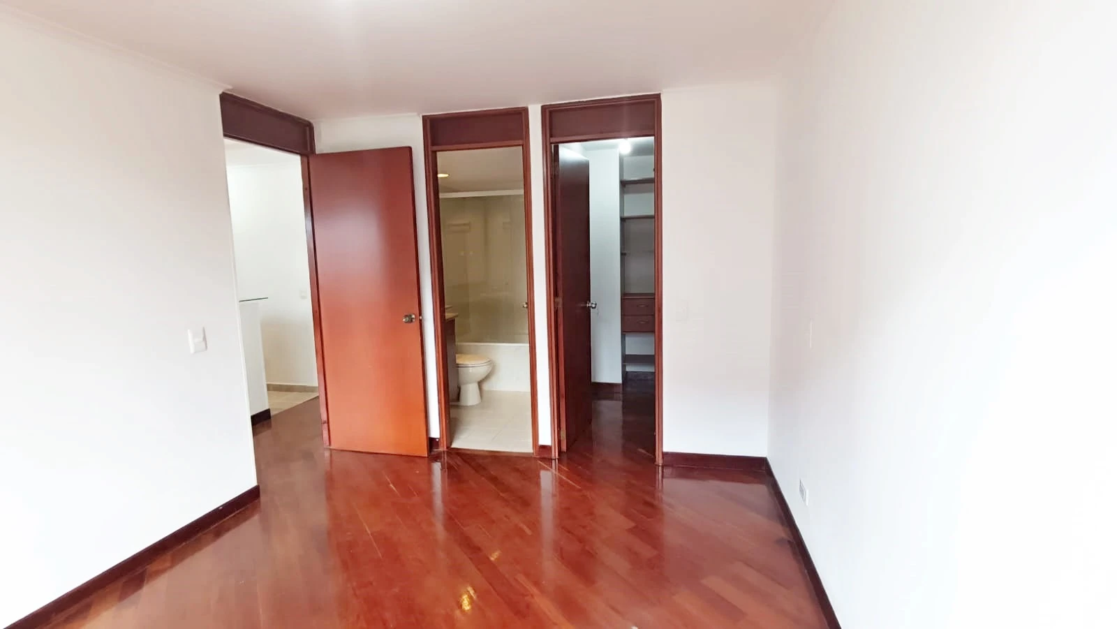 Apartaestudio en Arriendo Las Lomas Medellin