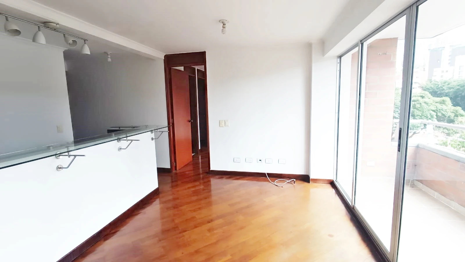 Apartaestudio en Arriendo Las Lomas Medellin