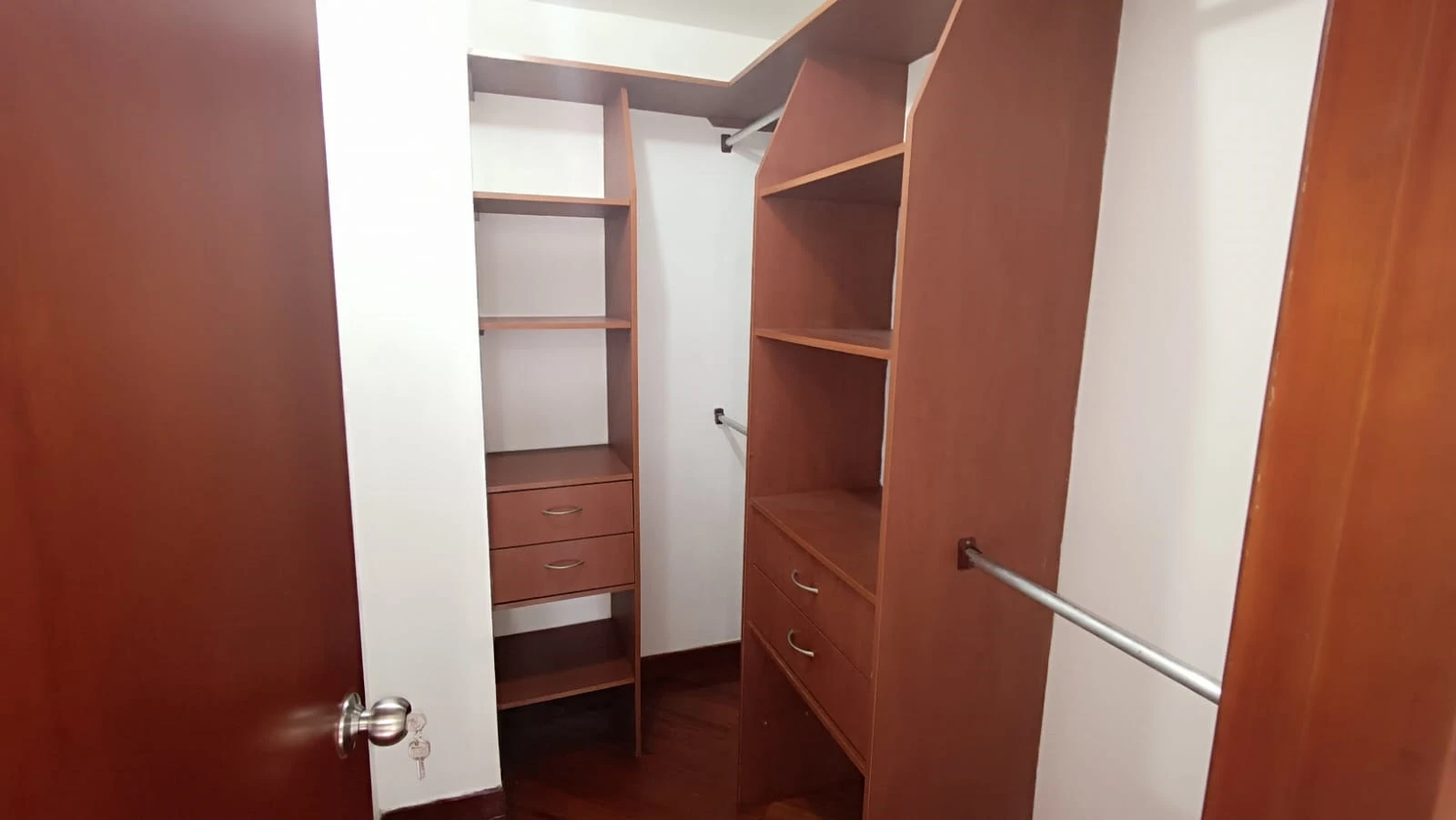 Apartaestudio en Arriendo Las Lomas Medellin