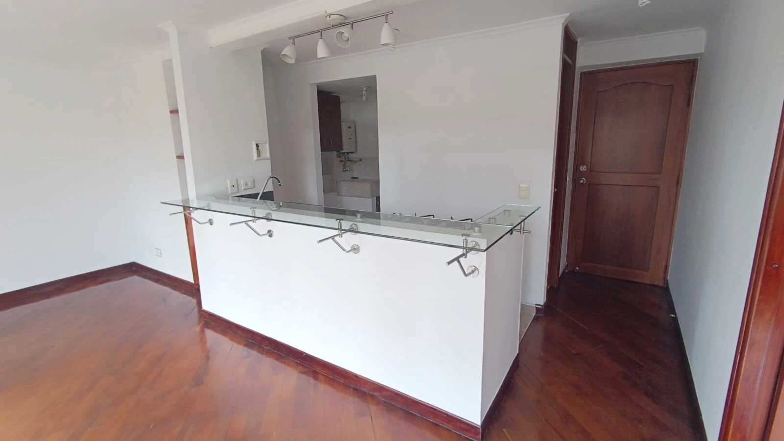 Apartaestudio en Arriendo Las Lomas Medellin