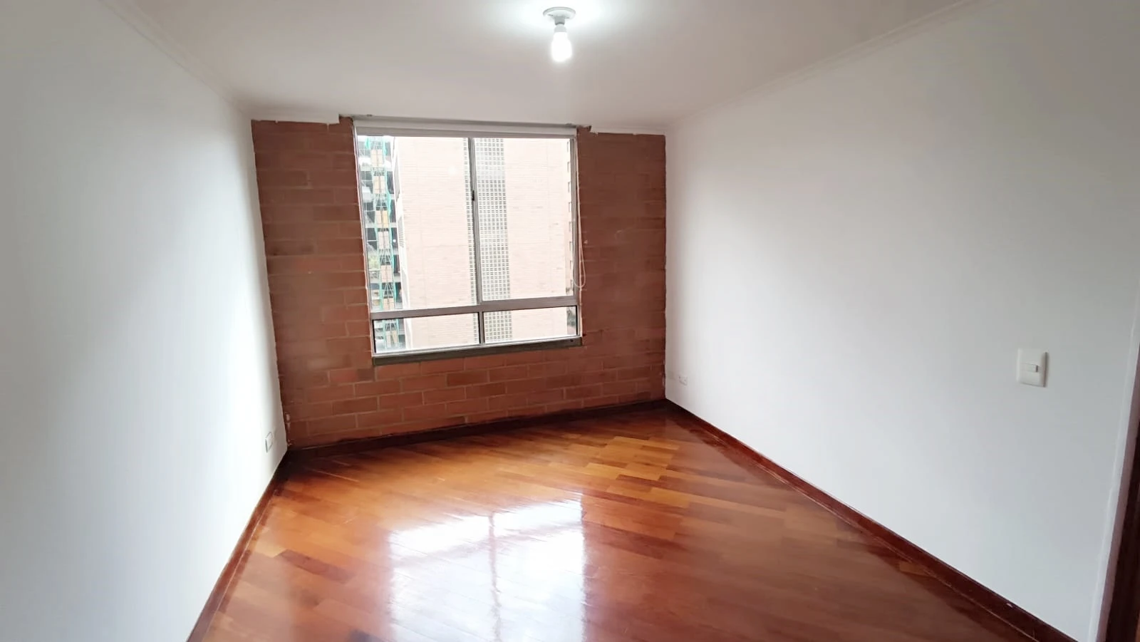 Apartaestudio en Arriendo Las Lomas Medellin