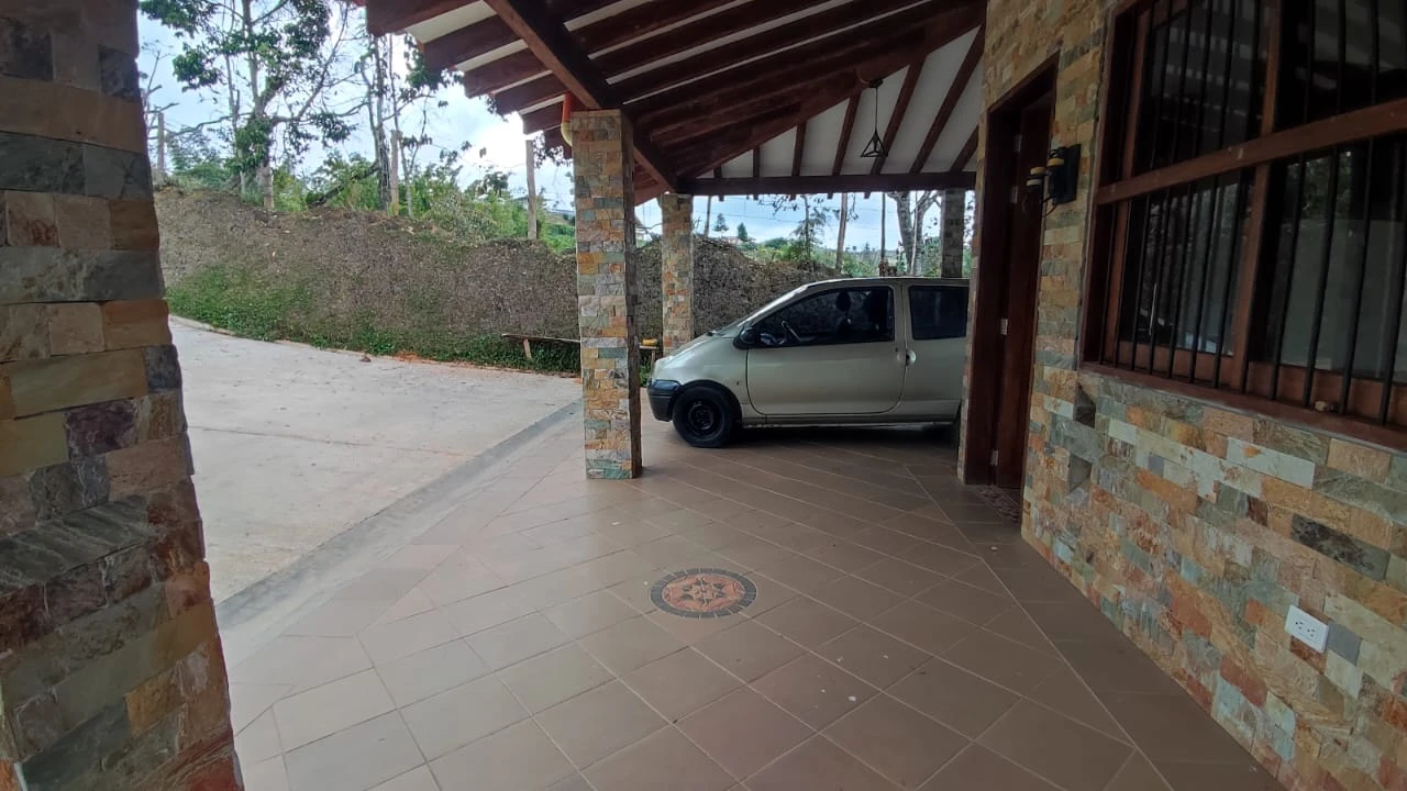 CASA LOTE EN ARRIENDO, AMOBLADA EN EL  PEÑOL 