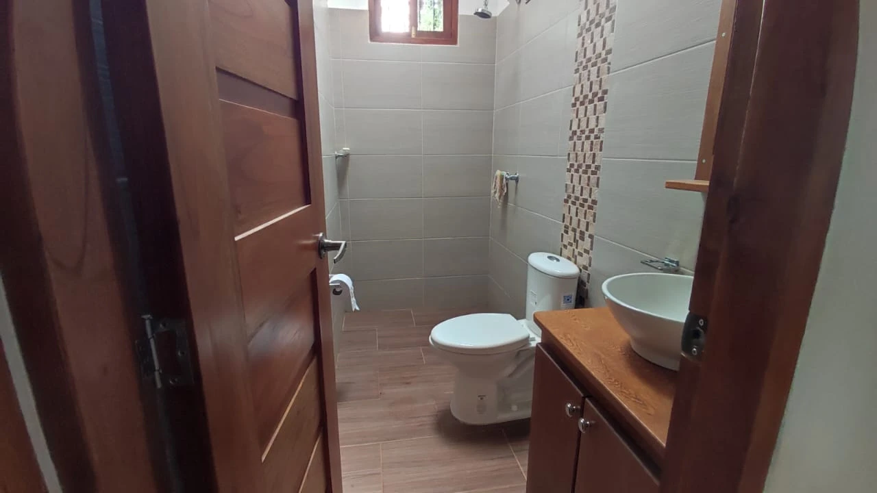 CASA LOTE EN ARRIENDO, AMOBLADA EN EL  PEÑOL 
