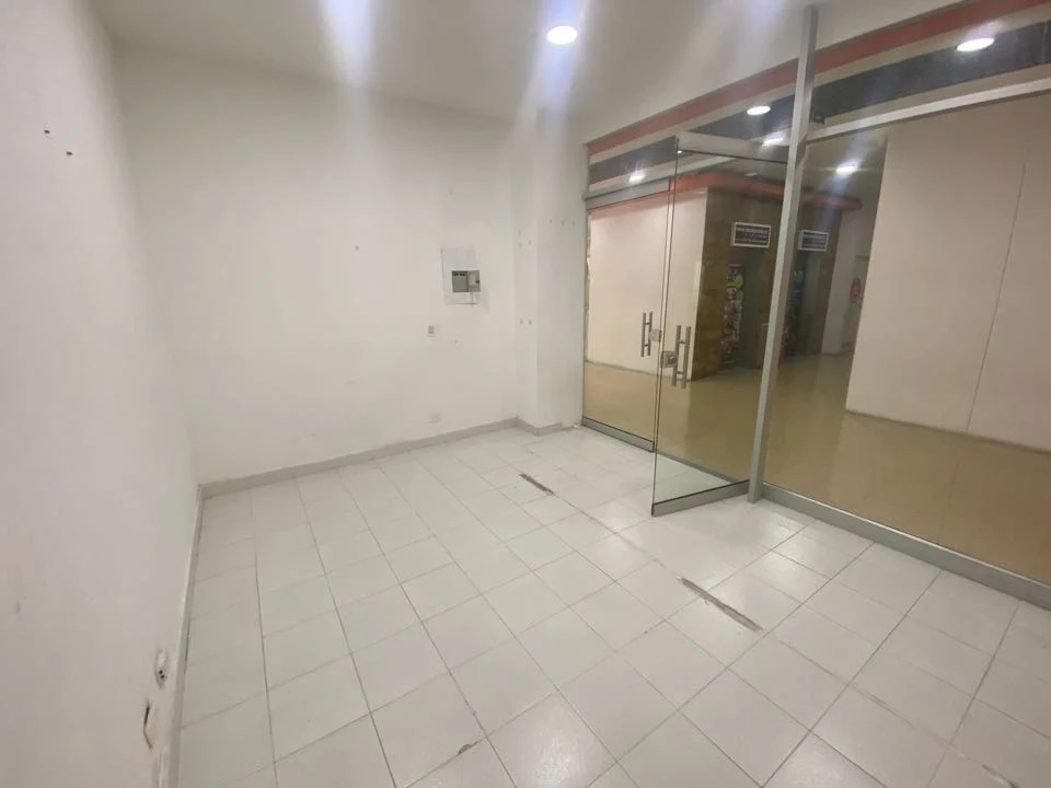 Local en arriendo centro comercial estación Niquia