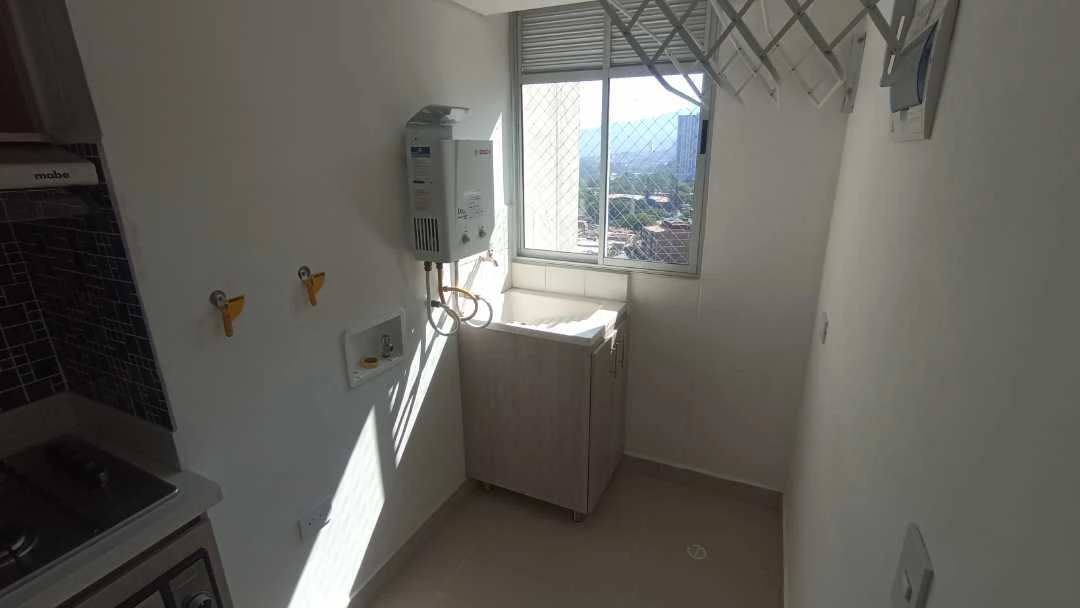 Se Arrienda apartamento en sector Machado unidad cerrada