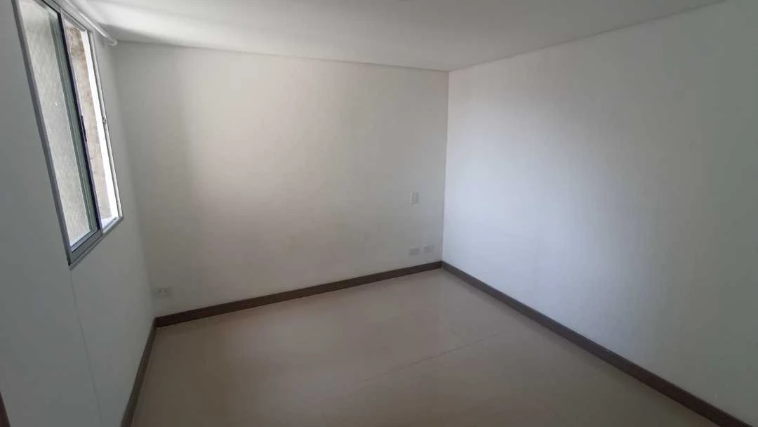 Se Arrienda apartamento en sector Machado unidad cerrada
