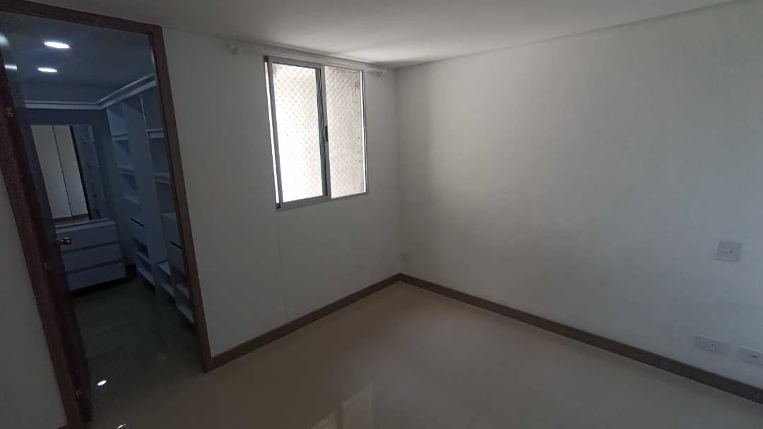 Se Arrienda apartamento en sector Machado unidad cerrada