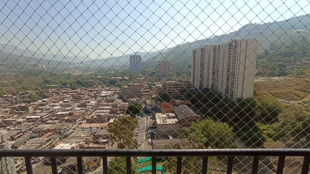 Se Arrienda apartamento en sector Machado unidad cerrada