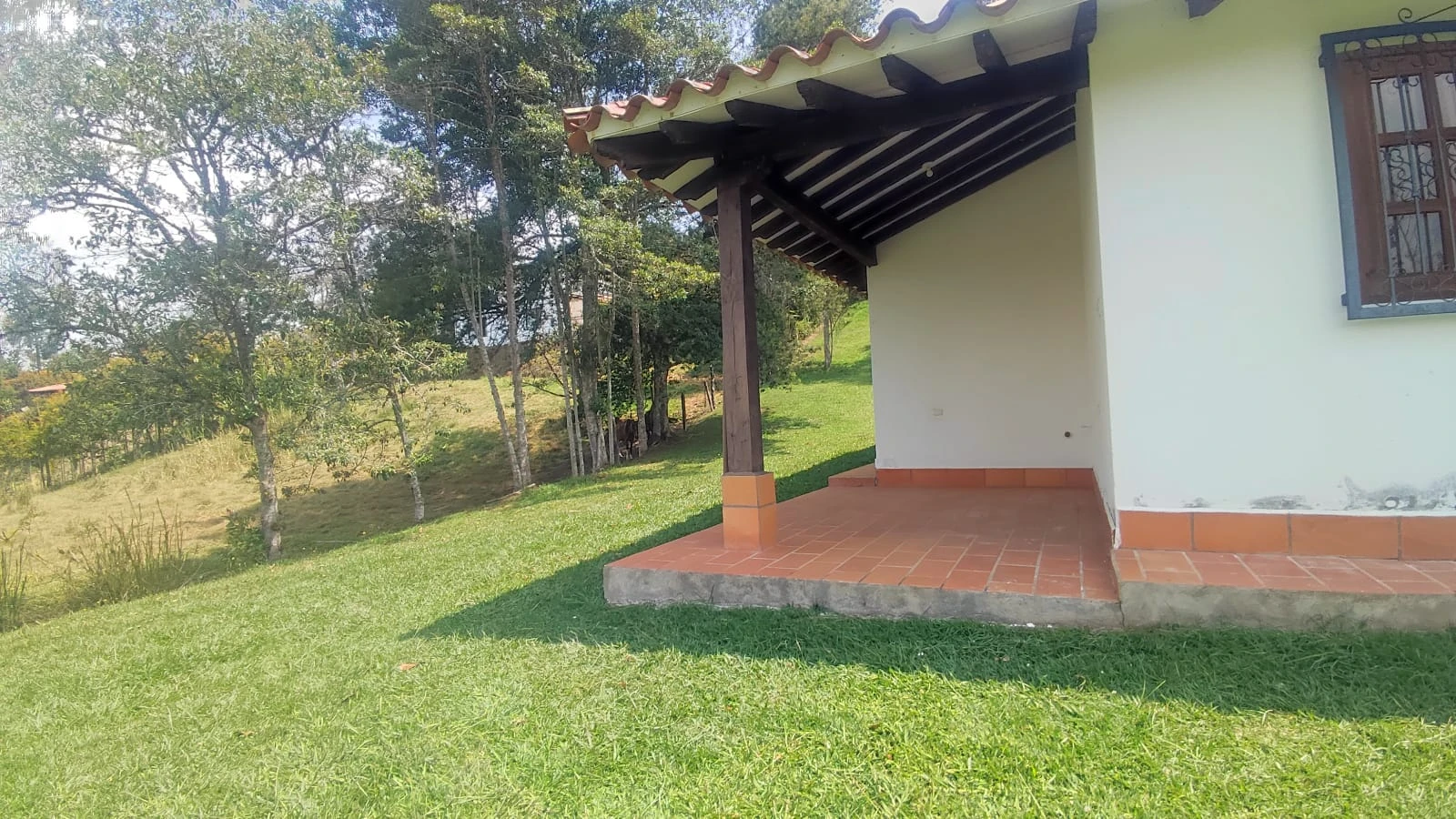 CASA LOTE EN ARRIENDO EN ELCARMEN DE VIBORAL - VEREDA CANADA