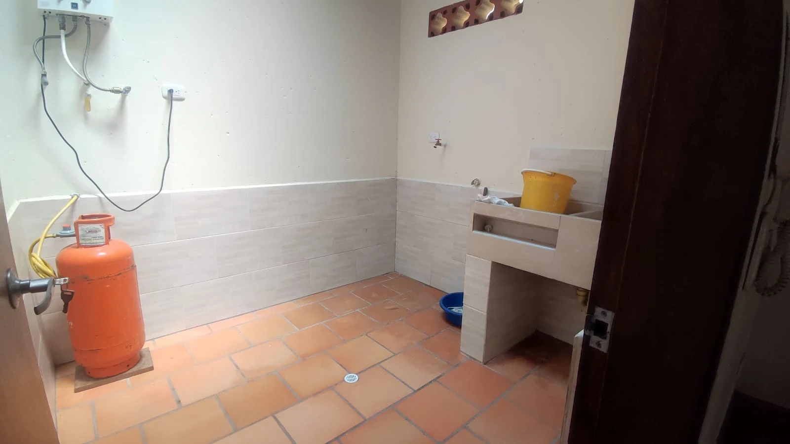 CASA LOTE EN ARRIENDO EN ELCARMEN DE VIBORAL - VEREDA CANADA
