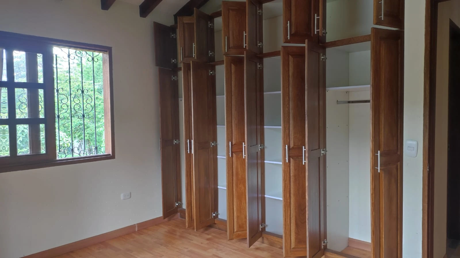 CASA LOTE EN ARRIENDO EN ELCARMEN DE VIBORAL - VEREDA CANADA
