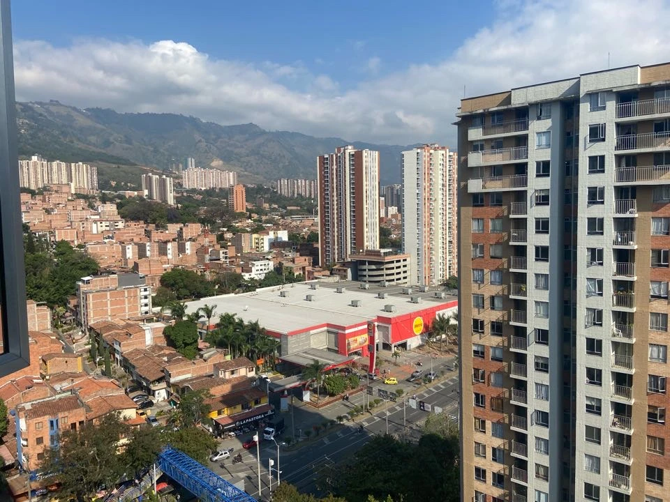 Apartamento en arriendo sector Madera