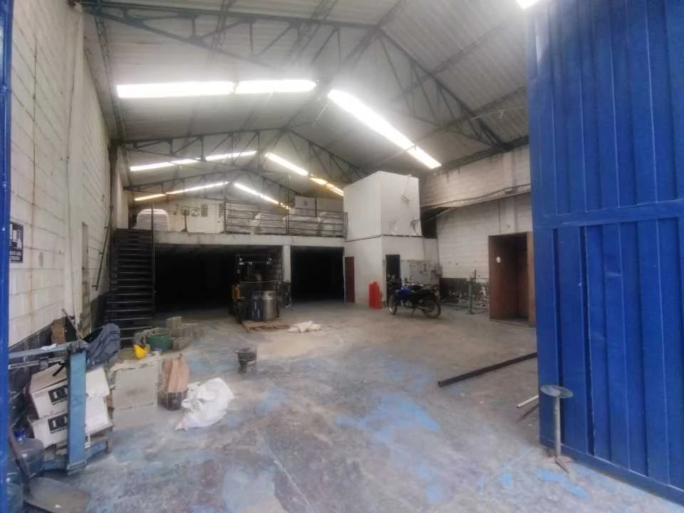 Bodega en Arriendo hatillo Barbosa