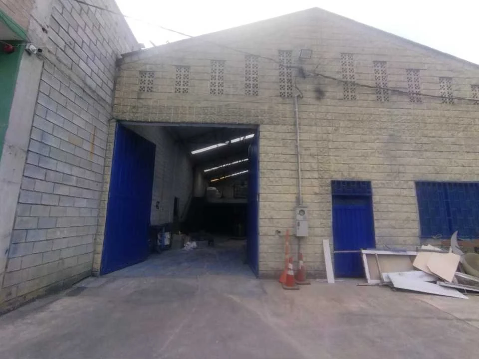 Bodega en Arriendo hatillo Barbosa