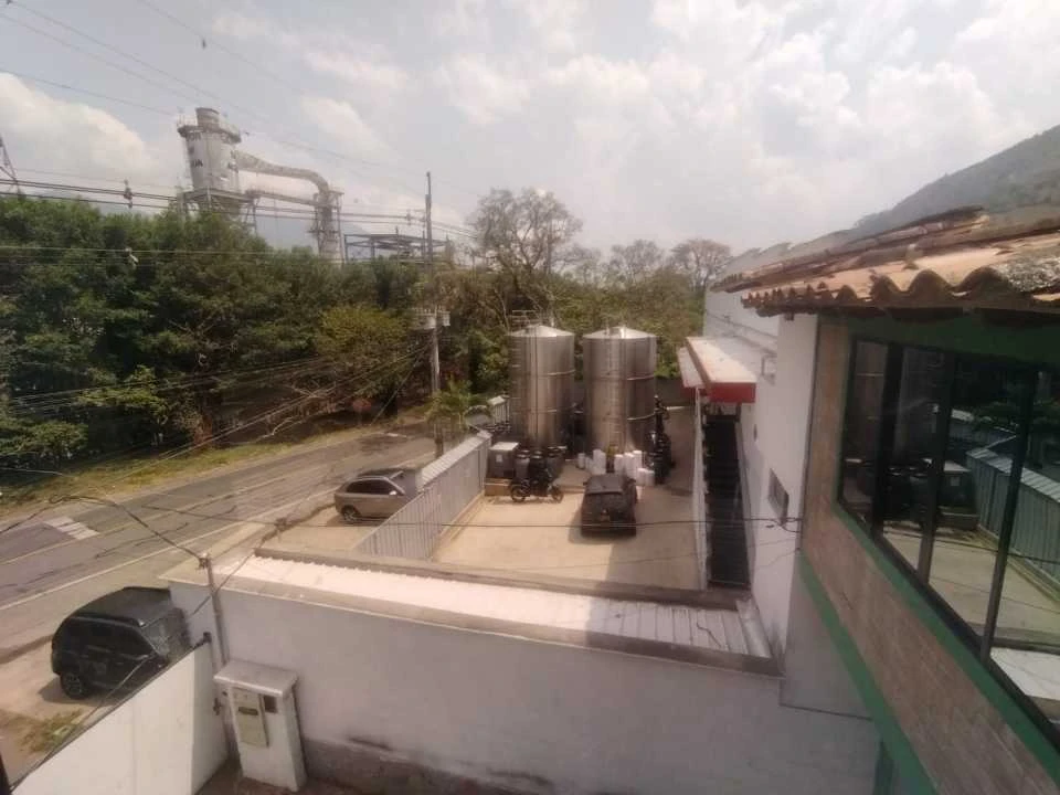 Bodega en Arriendo hatillo Barbosa