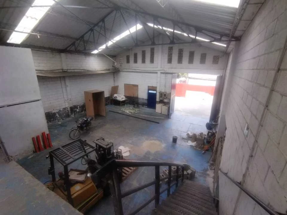 Bodega en Arriendo hatillo Barbosa