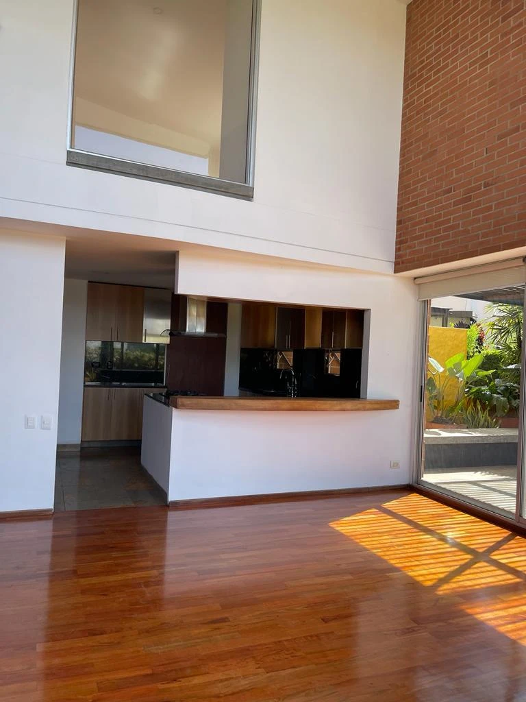 Apartamento en arriendo sector el Tesoro