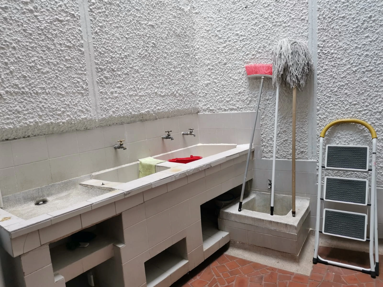 Casa en arriendo sector Laureles