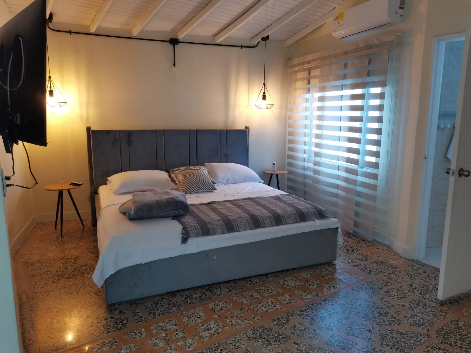 Casa en arriendo sector Laureles