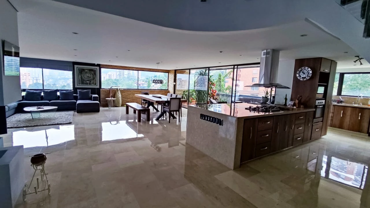 apartamento amoblado en arriendo sector Tesoro transversal Superior