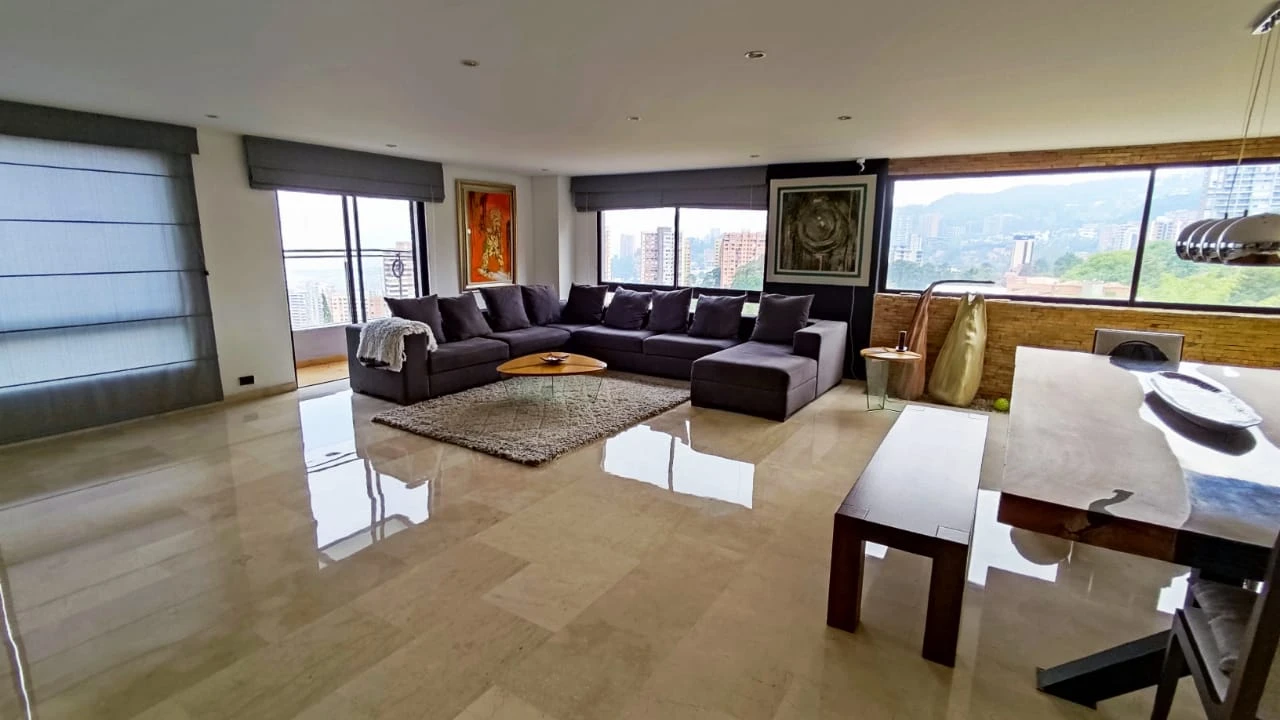 apartamento amoblado en arriendo sector Tesoro transversal Superior