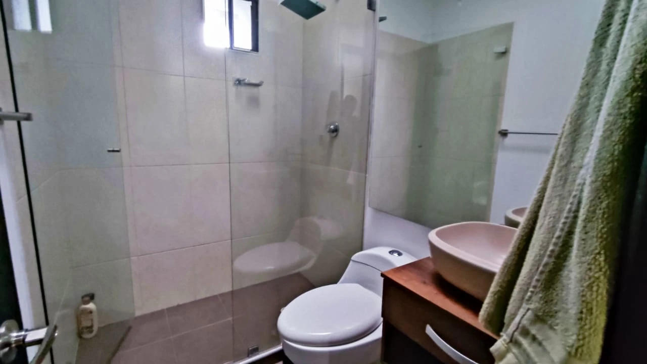 apartamento amoblado en arriendo sector Tesoro transversal Superior