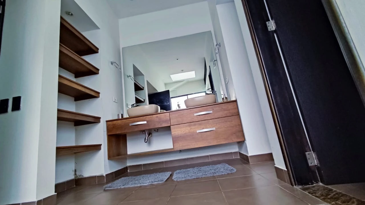 apartamento amoblado en arriendo sector Tesoro transversal Superior