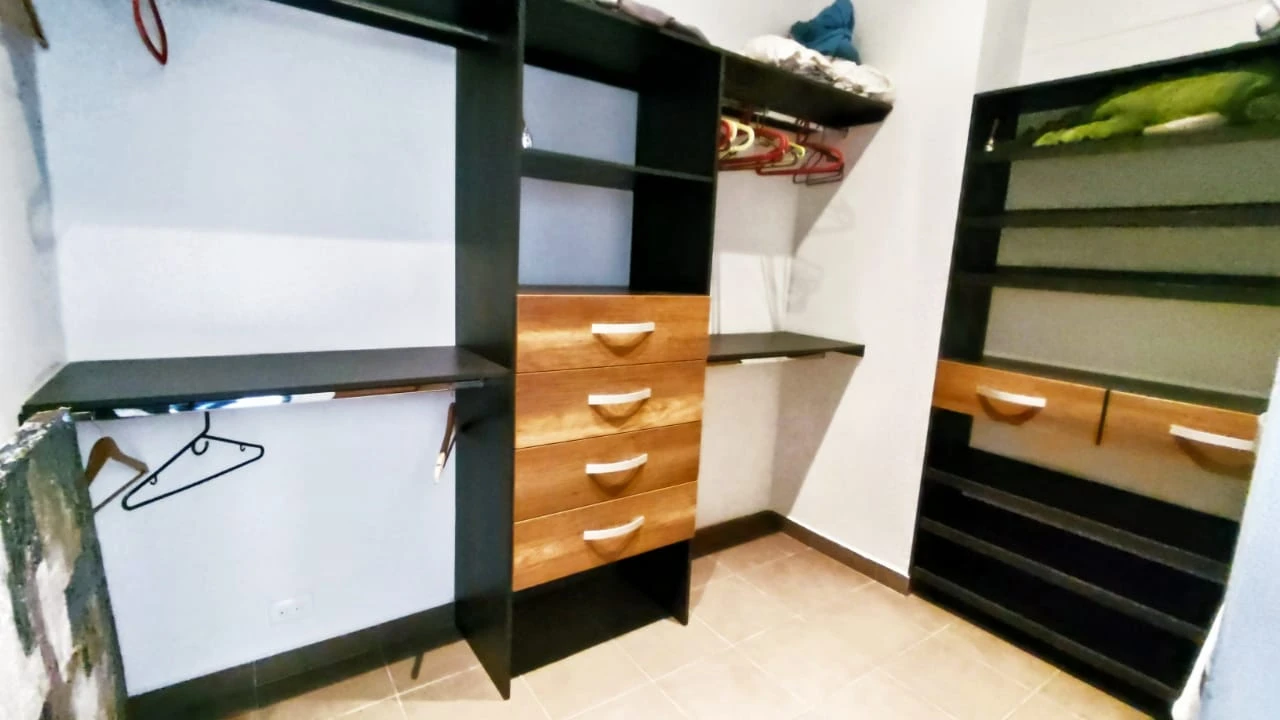 apartamento amoblado en arriendo sector Tesoro transversal Superior