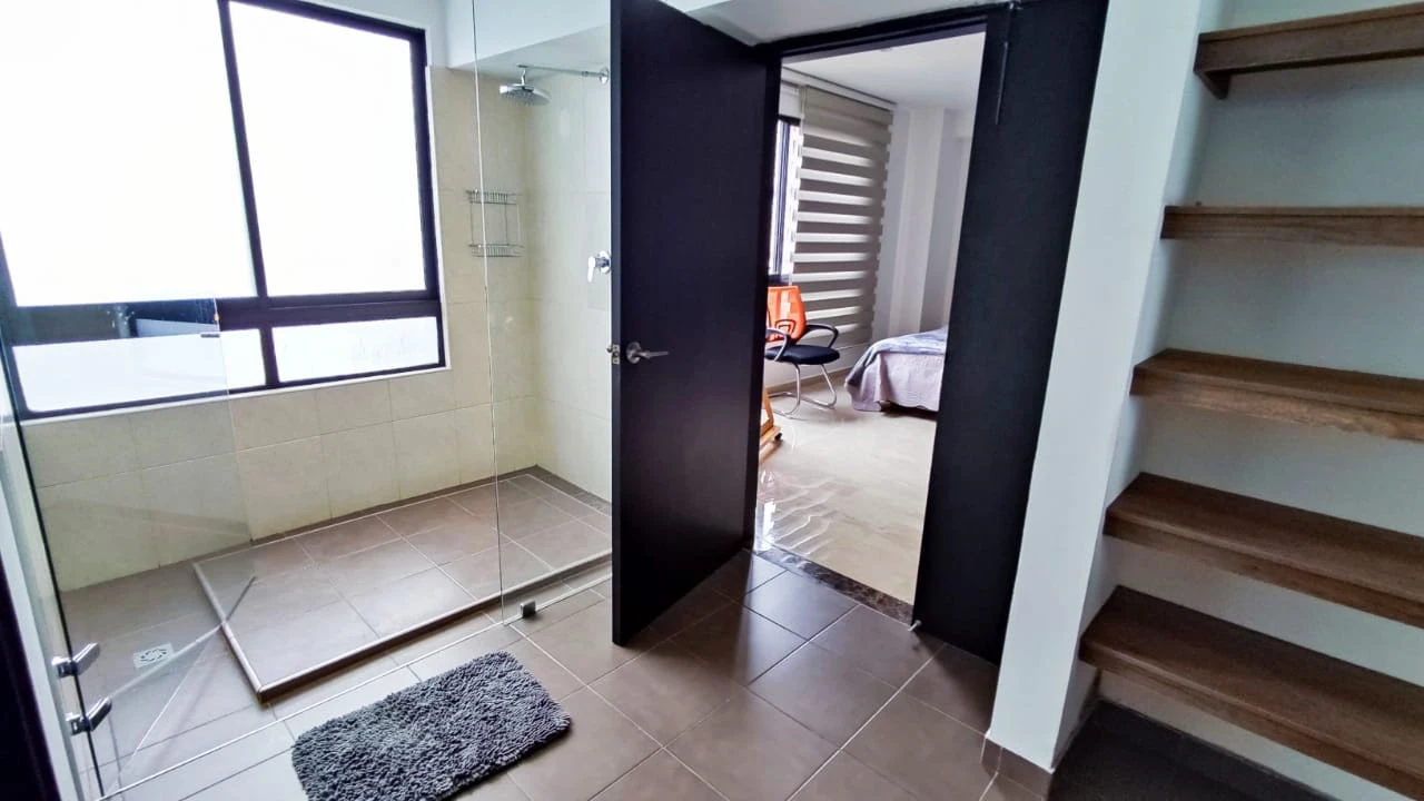 apartamento amoblado en arriendo sector Tesoro transversal Superior