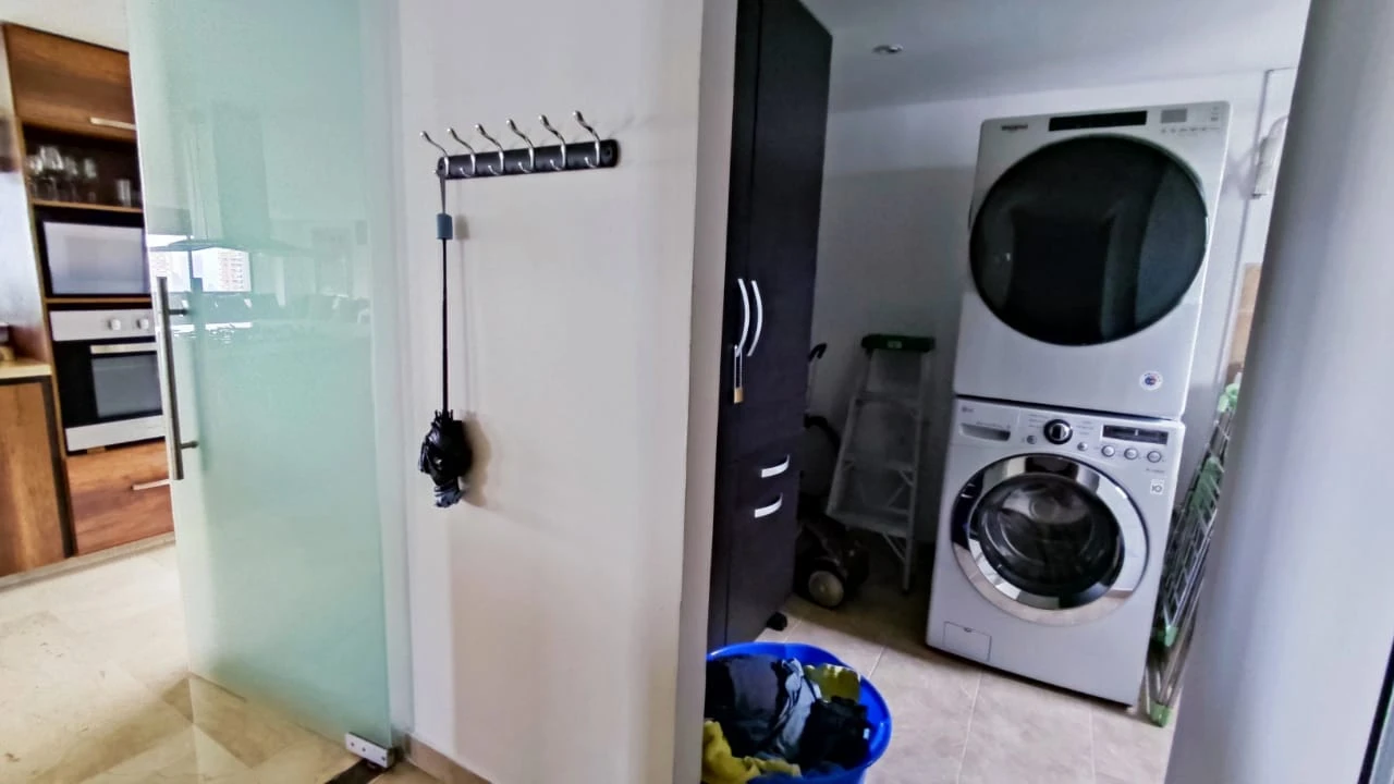 apartamento amoblado en arriendo sector Tesoro transversal Superior