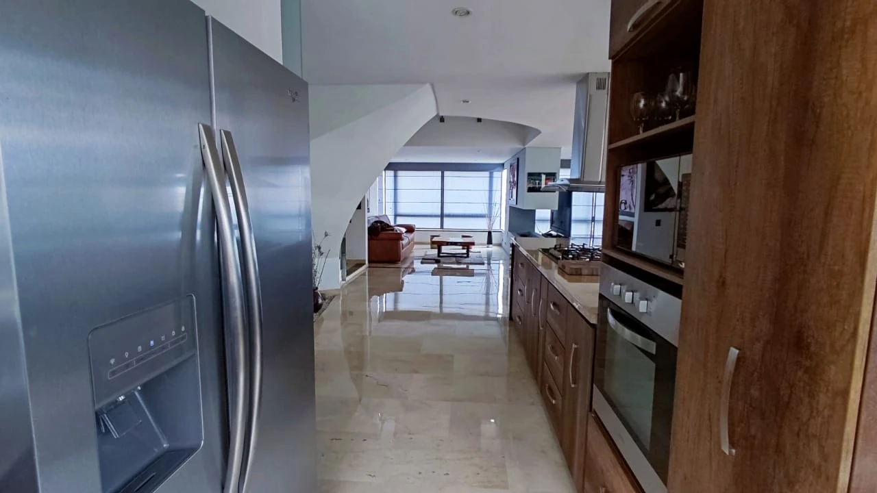 apartamento amoblado en arriendo sector Tesoro transversal Superior