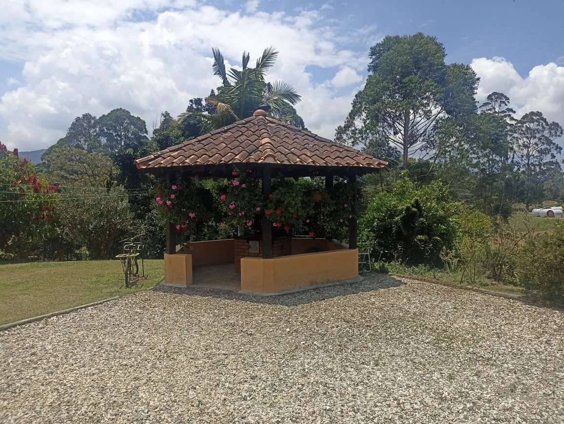Finca en venta en vía Rionegro- la Ceja 