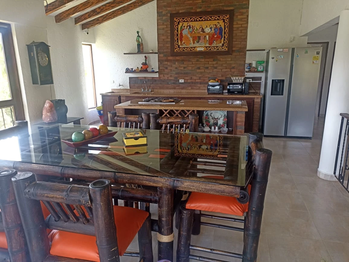 Finca en venta en vía Rionegro- la Ceja 