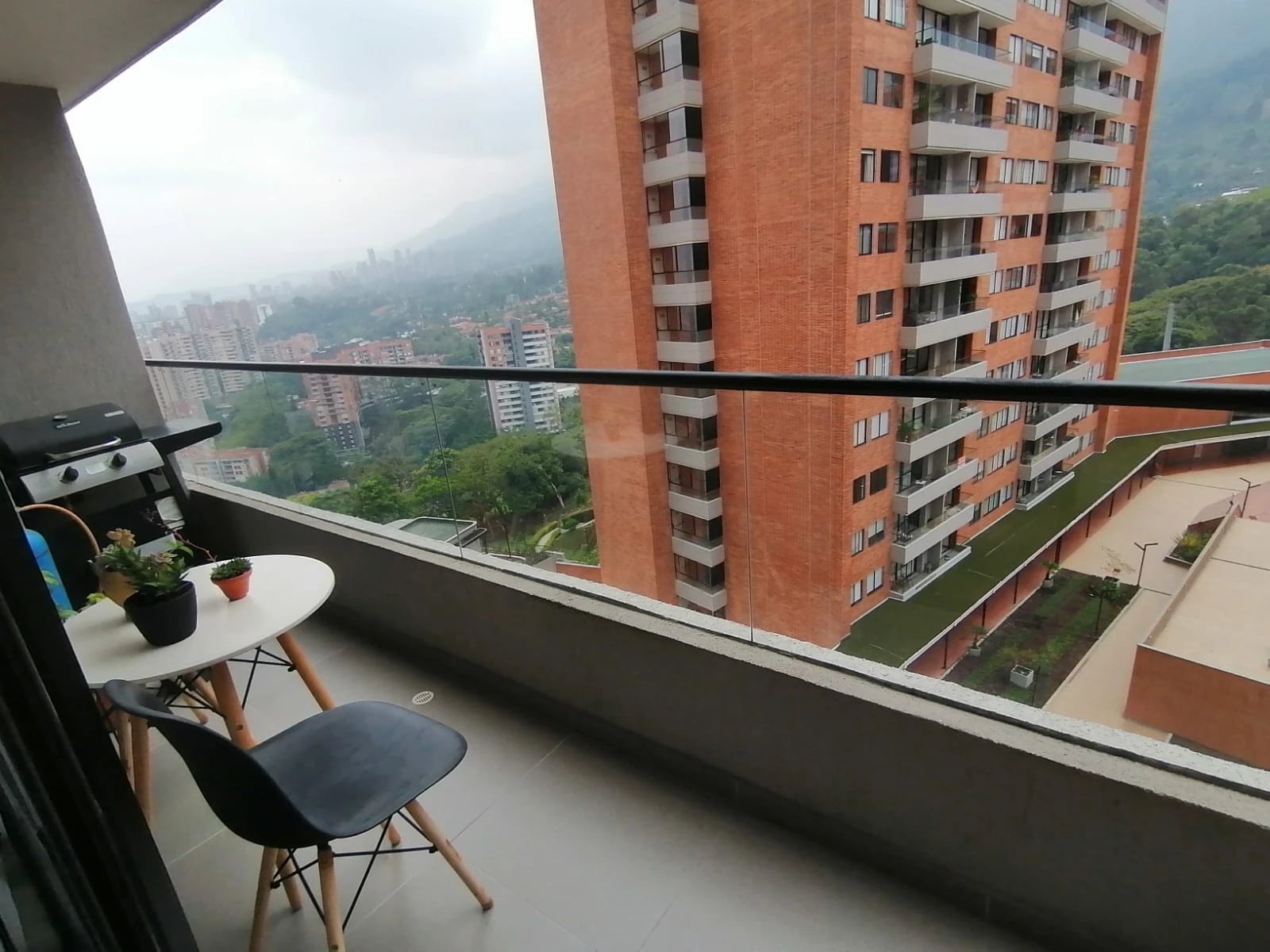 Apartamento en Arriendo Loma de Las Brujas Envigado