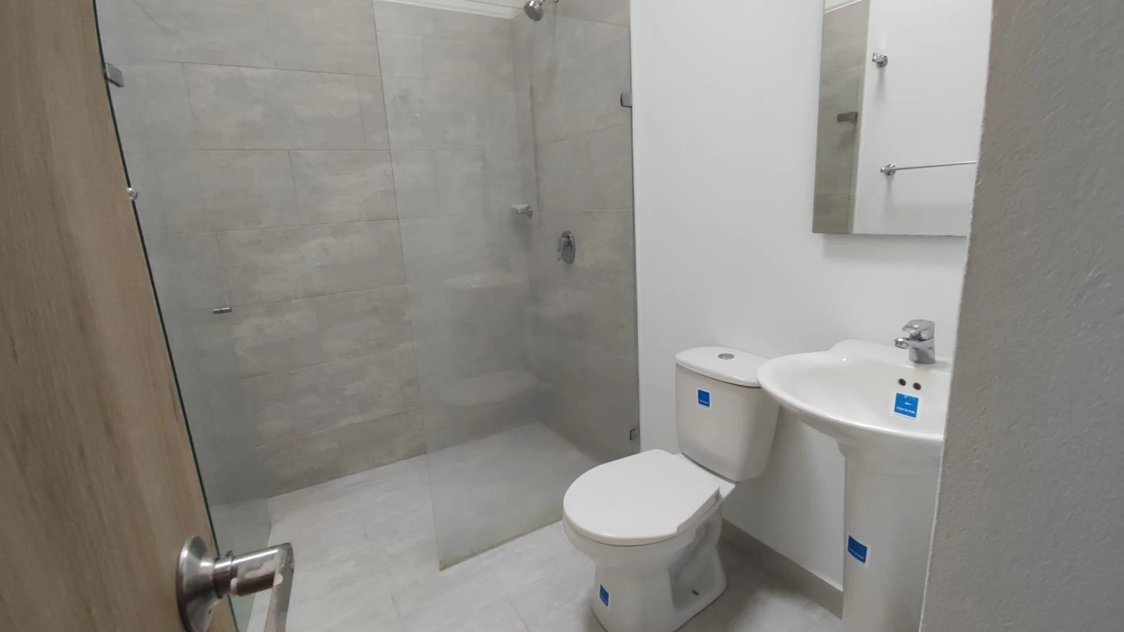 Casa en arriendo en La Ceja- Jardines del campo 