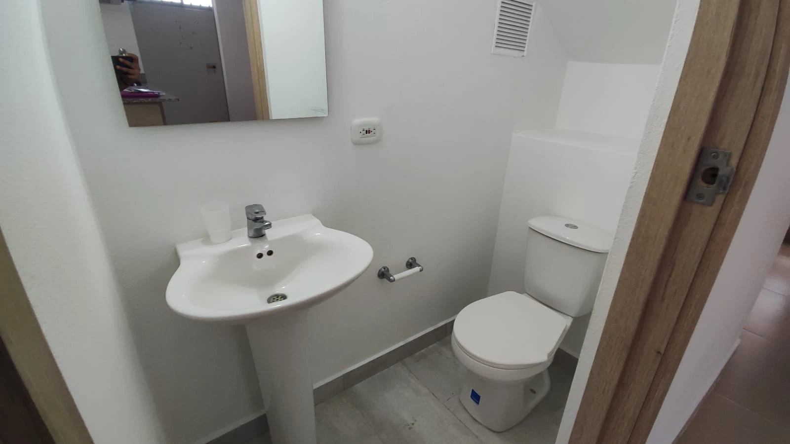 Casa en arriendo en La Ceja- Jardines del campo 
