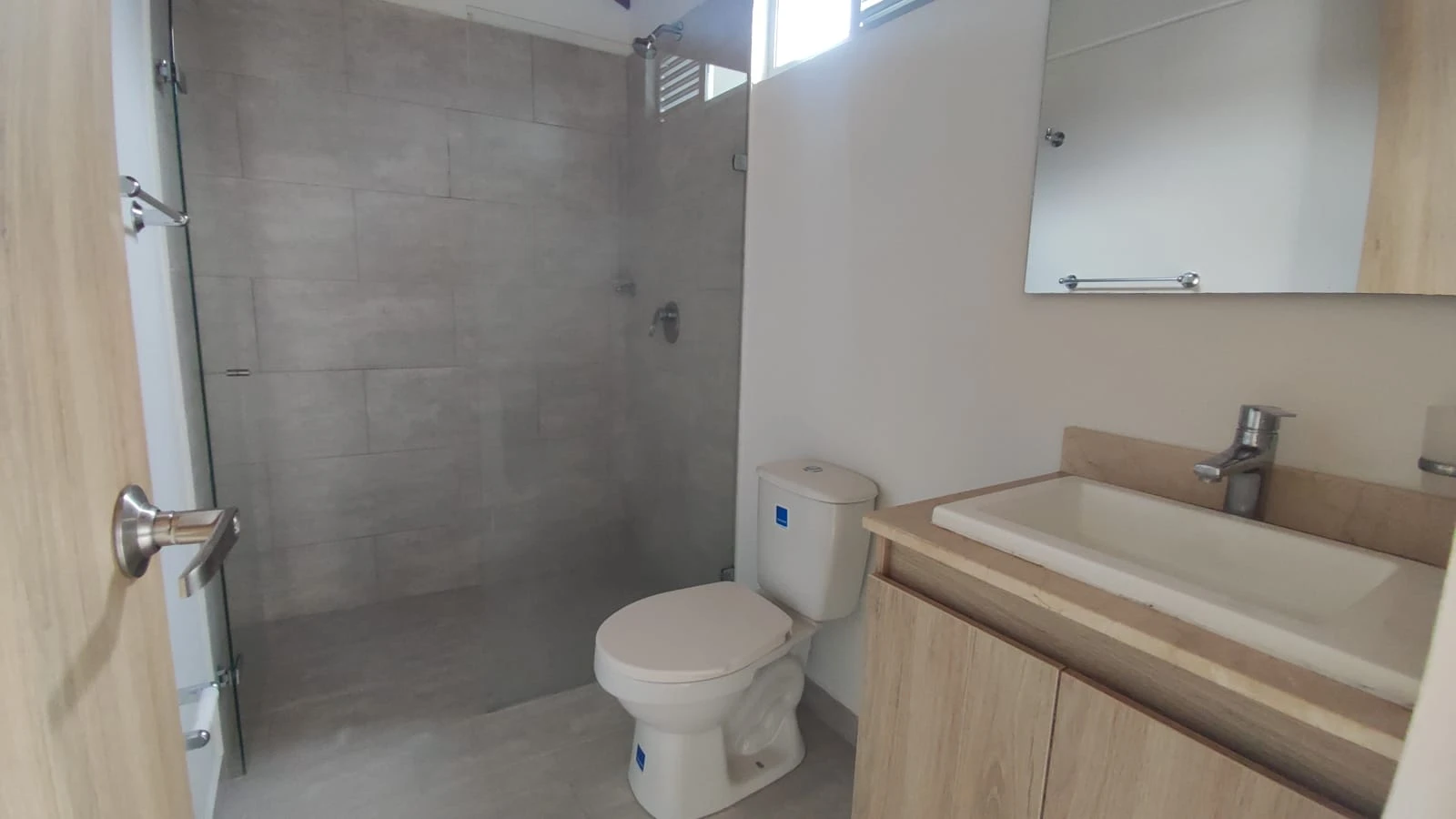 Casa en arriendo en La Ceja- Jardines del campo 