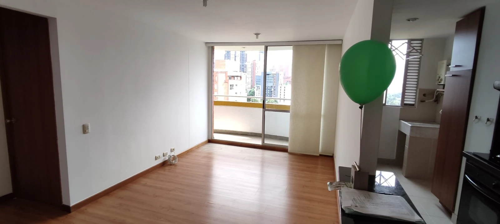 Apartaestudio  en arriendo sector loma de los balsos