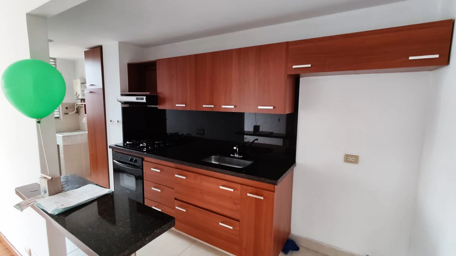 Apartaestudio  en arriendo sector loma de los balsos