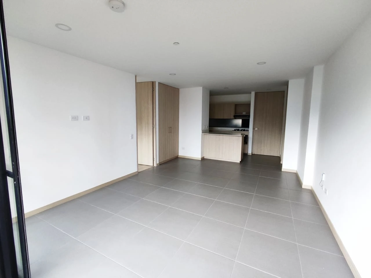 apartaestudio en arriendo sector loma del escobero