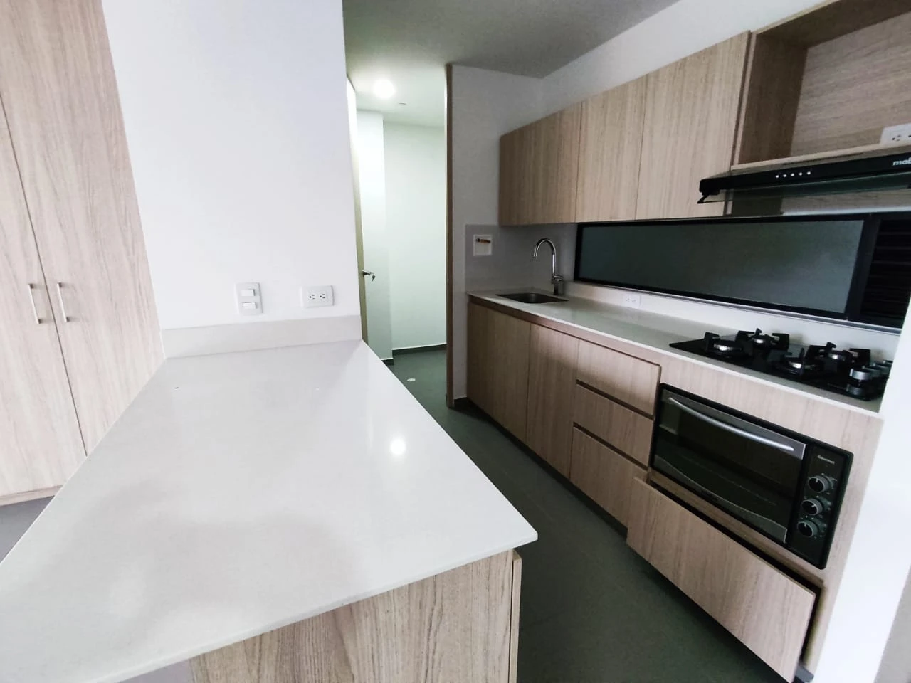 apartaestudio en arriendo sector loma del escobero