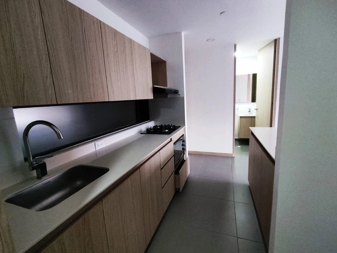 apartaestudio en arriendo sector loma del escobero