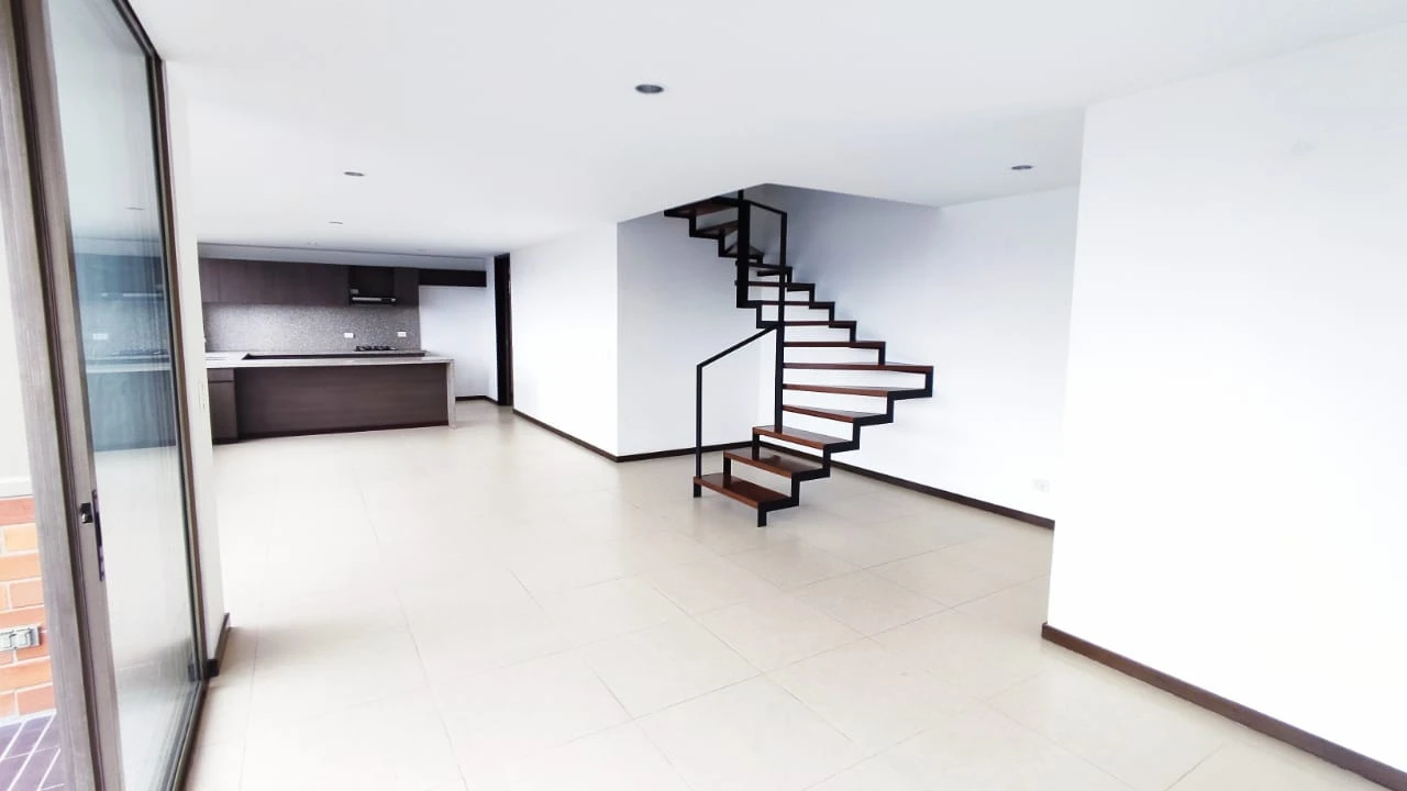apartamento en arriendo sector superior padre marianito