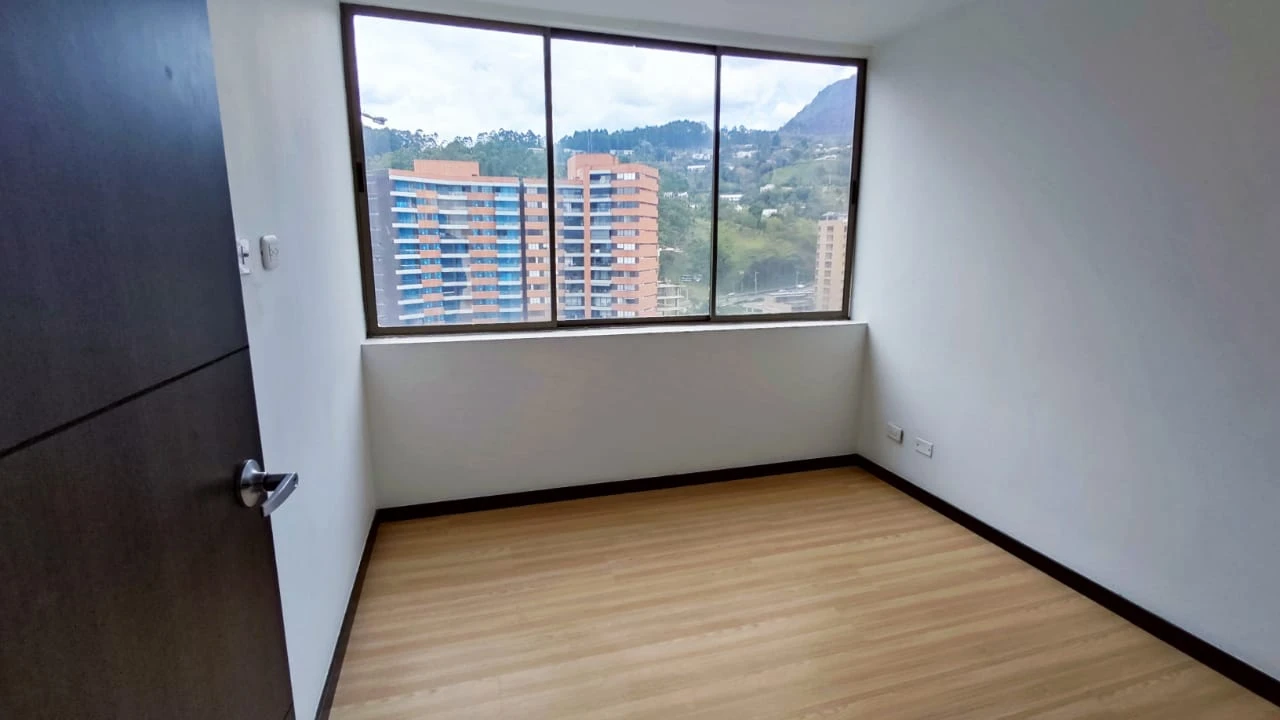 apartamento en arriendo sector superior padre marianito